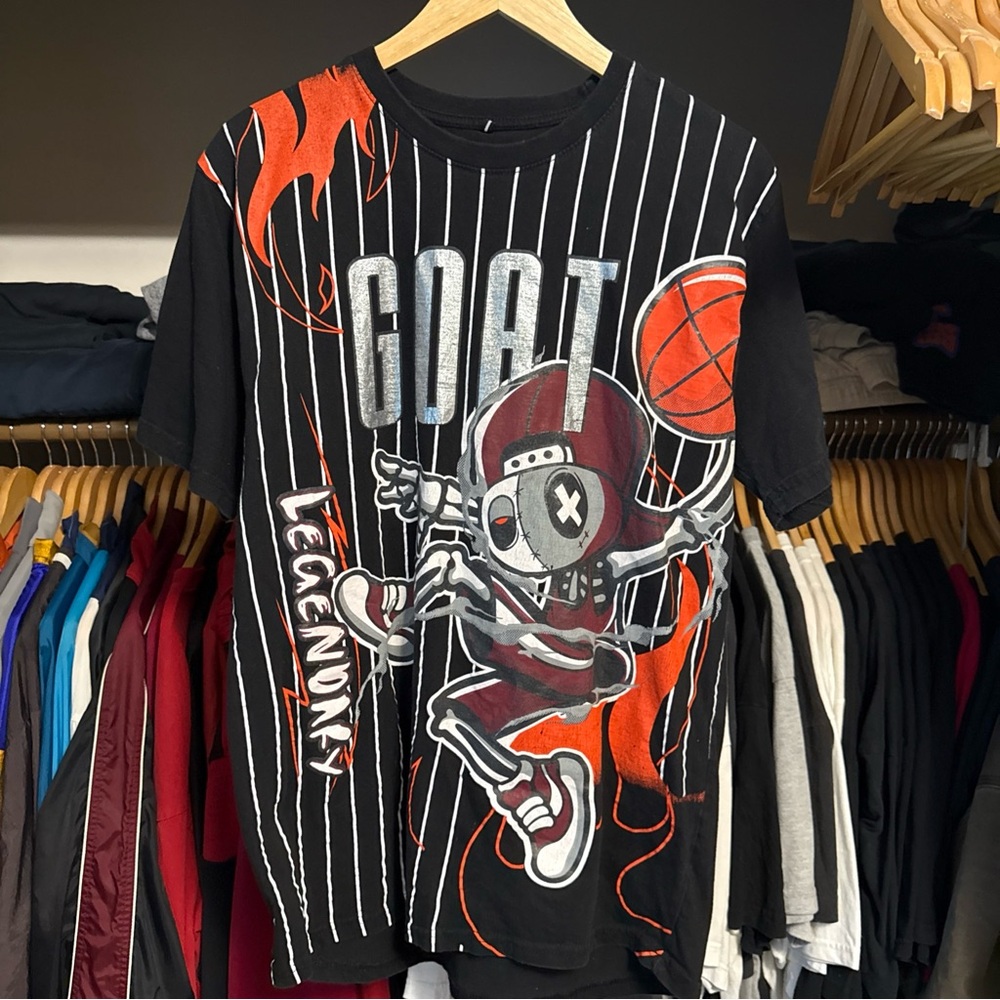 Southpole Shirt Mens Black GOAT Legendary Basketball Flames Graphic Tee XL